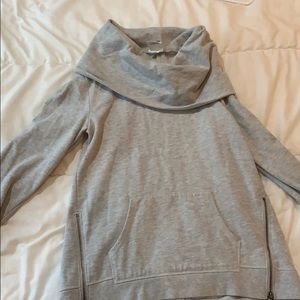 thick neck sweatshirt